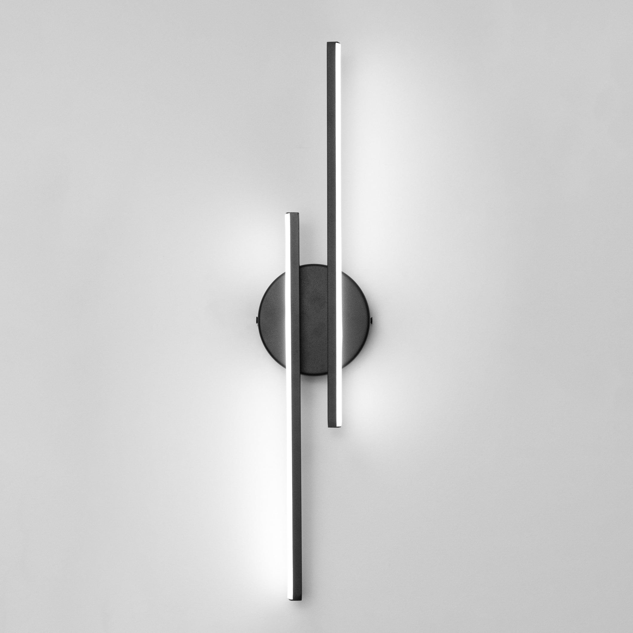 Applique Murale Doner LED Aero en Noir - Style Minimaliste et Éclairage Économique