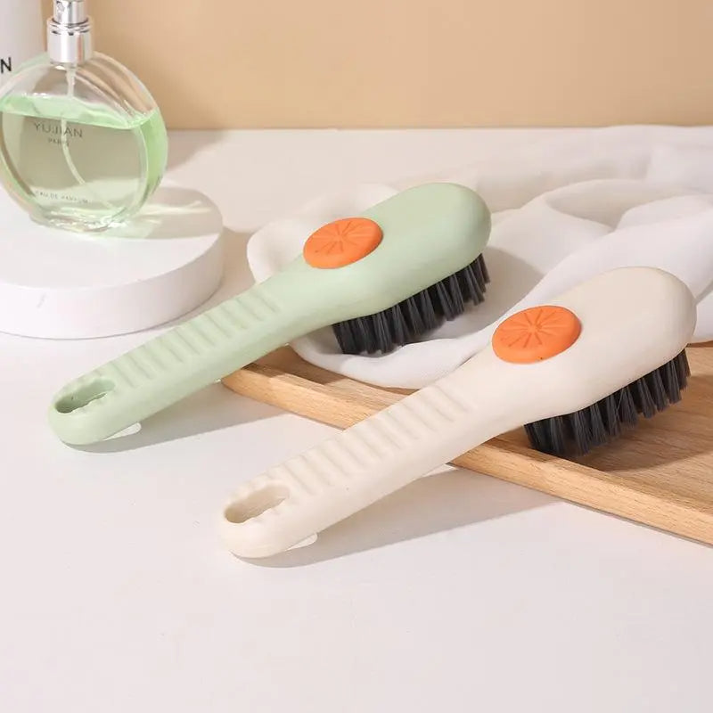Brosse à linge avec design durable et distributeur de liquide pour un nettoyage pratique - Juiil