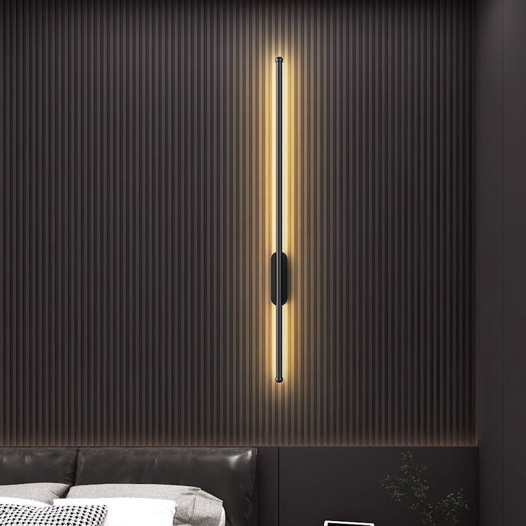 Linear wall light