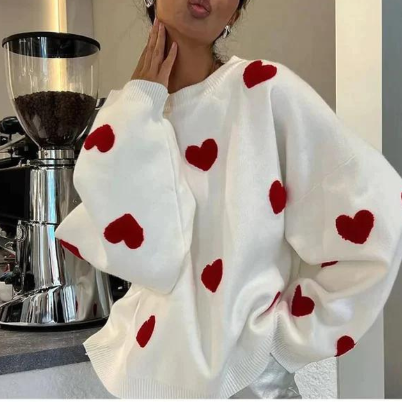 Pull coeurs en tricot doux blanc pour un look frais et tendance travel bottle