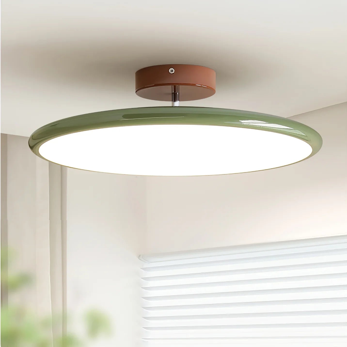 Adjustable Ceiling Light Drift