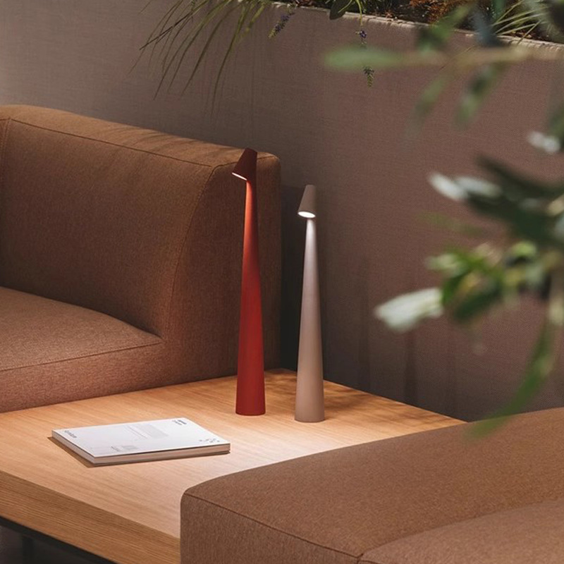Lumina table lamp