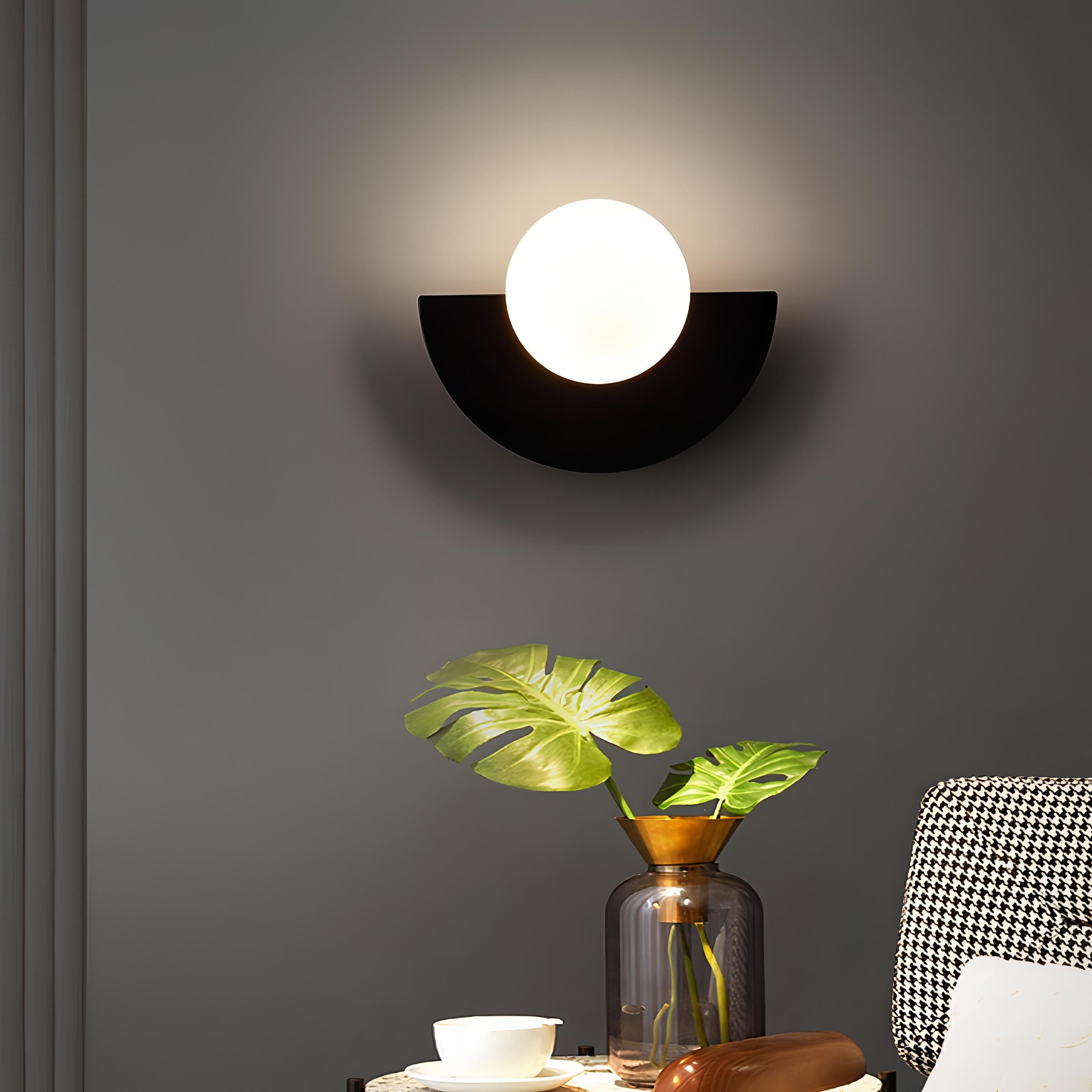 Everest - Nordic Half-Circle Wall Sconce