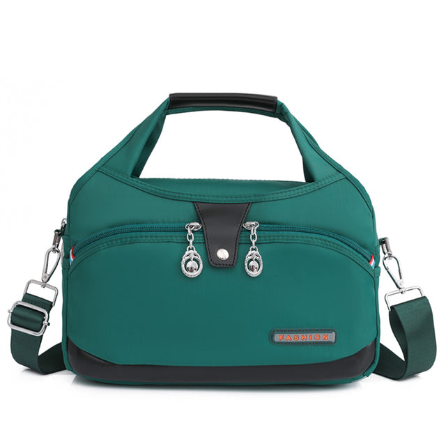 Sac à main WanderChic vert avec protection antivol et bretelles réglables pour femmes