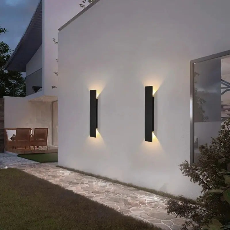 Applique murale extérieure LED design pour jardin et terrasse dog travel bottle l