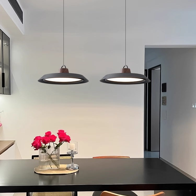 Scandinavian pendant lamp in wood/metal